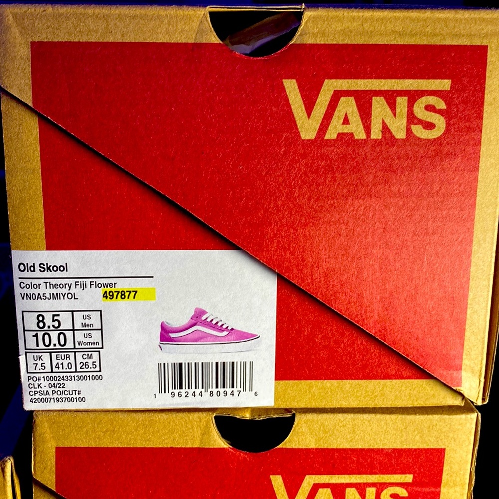 Vans Old Skool shoes. Color Theory Fiji flower. Unisex shoes brand new untouched